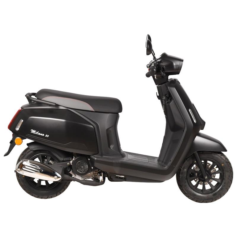 SKUTER ZNEN MILANO 45 km/h - ČRN