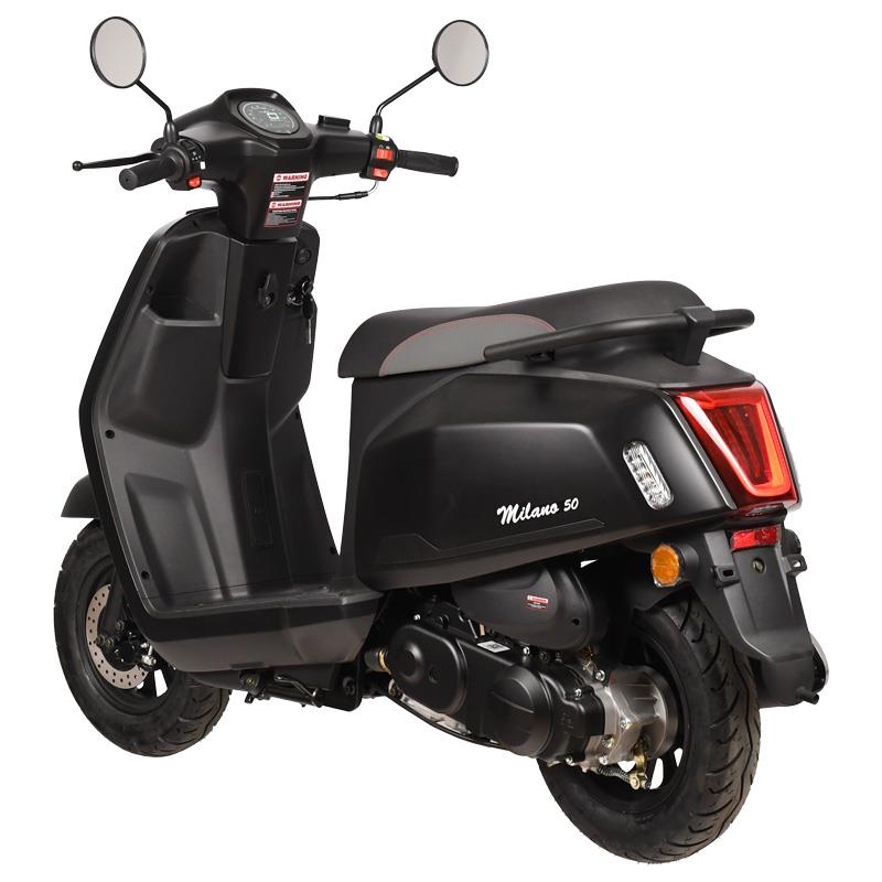 SKUTER ZNEN MILANO 45 km/h - ČRN
