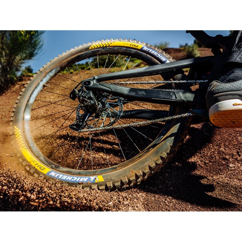 PLAŠČ MICHELIN DH34 WIRE 29x2.40