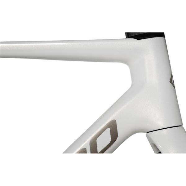 CESTNO KOLO MEGAMO RAISE 15 - BELO - 105 di2