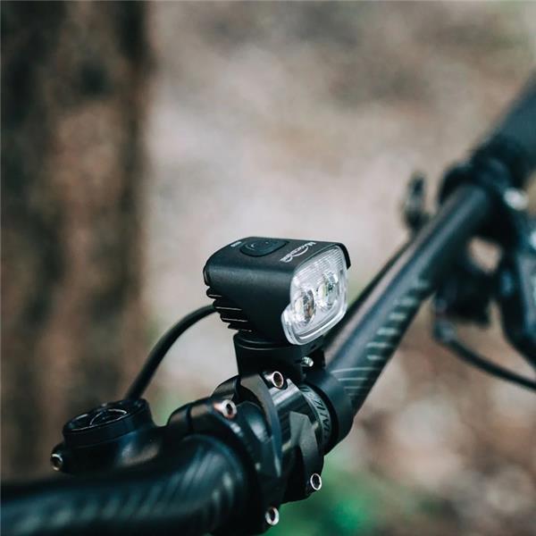 SPREDNJA LUČ MAGICSHINE MJ-902S - 3000 LM